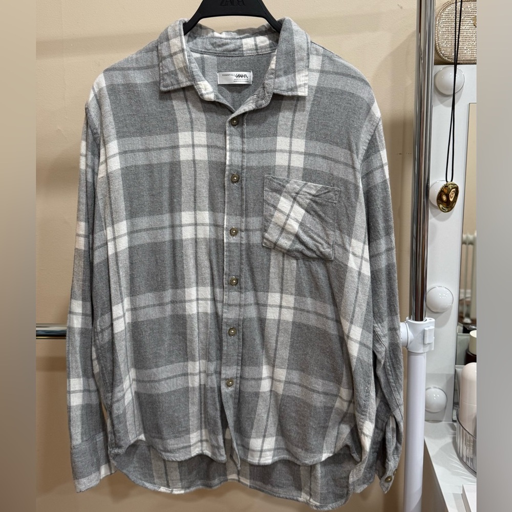 Zara Essentials Plaid Button Down Shirt – Soft Flannel Style